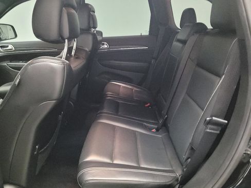 Used 2017 Jeep Grand Cherokee Limited w/ Luxury Group II AWD/4WD image 18