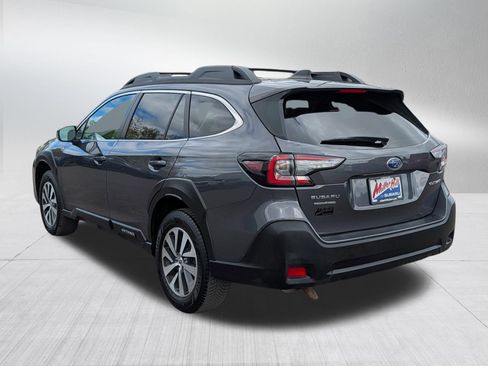 Used 2023 Subaru Outback Premium AWD/4WD image 5