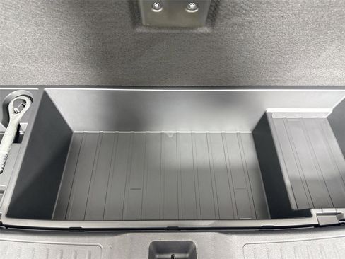 Used 2023 INFINITI QX50 Sensory image 42