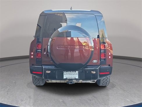 Used 2023 Land Rover Defender 130 X-Dynamic SE image 6