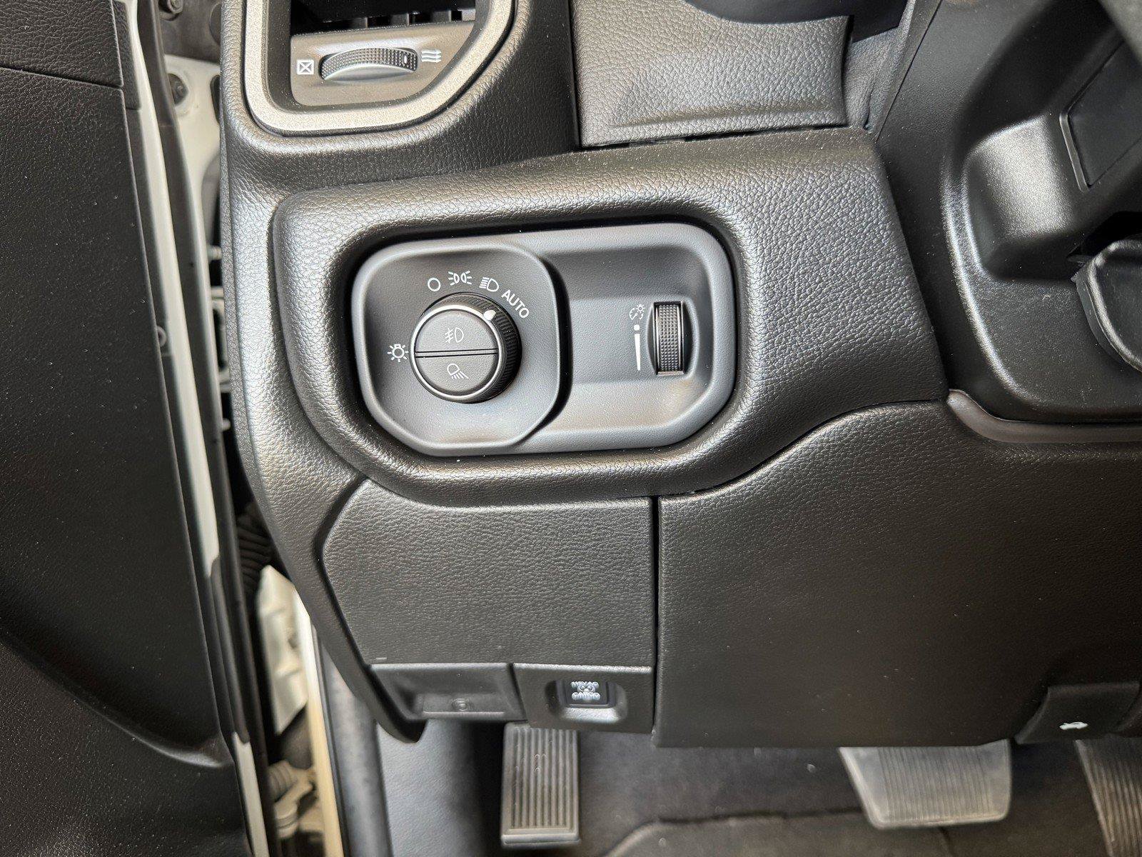 Used 2025 RAM 3500 Tradesman AWD/4WD image 24