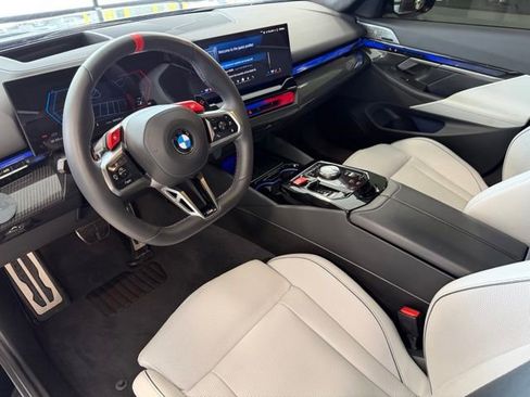 Used 2025 BMW M5 w/ Carbon Package image 11