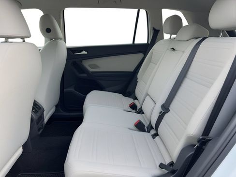 Used 2023 Volkswagen Tiguan S AWD/4WD image 7