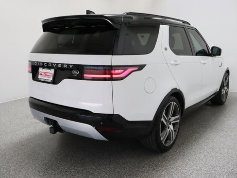 Used 2023 Land Rover Discovery Metropolitan Edition AWD/4WD image 7