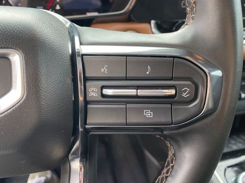 Used 2024 GMC Canyon AT4 w/ Technology Package image 30