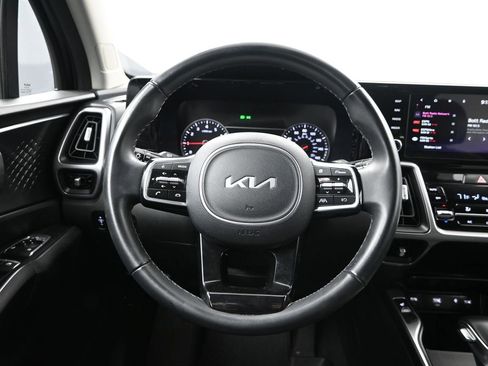 Certified 2023 Kia Sorento S image 33