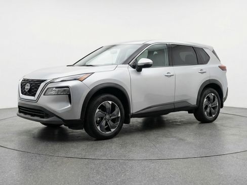 Used 2025 Nissan Rogue SV AWD/4WD image 3