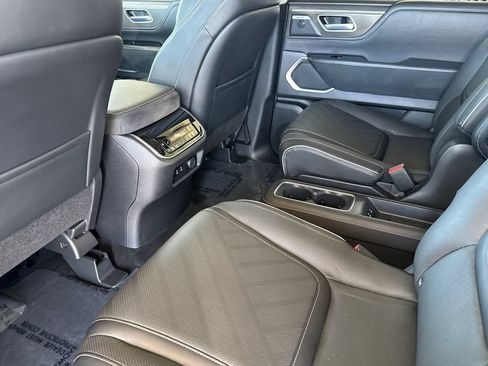 Used 2025 INFINITI QX80 Luxe RWD image 11