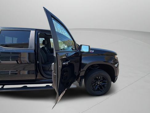 Used 2019 Chevrolet Silverado 1500 LT Trail Boss AWD/4WD image 31