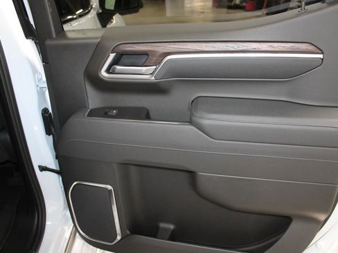New 2026 GMC Sierra 1500 SLT w/ SLT Premium Plus Package image 24