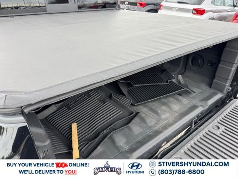 Used 2022 Nissan Frontier PRO-4X image 17