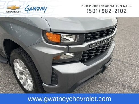 Used 2020 Chevrolet Silverado 1500 Custom w/ Custom Value Package AWD/4WD image 13