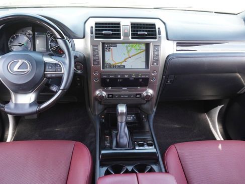 Used 2021 Lexus GX 460 Premium w/ Premium Package AWD/4WD image 28