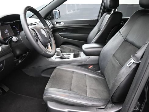 Used 2019 Jeep Grand Cherokee Altitude RWD image 21