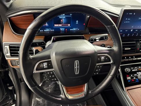 Used 2023 Lincoln Navigator L Reserve AWD/4WD image 32