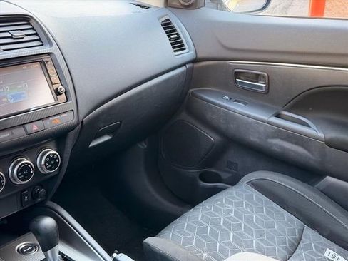 Used 2022 Mitsubishi Outlander Sport ES AWD/4WD image 9