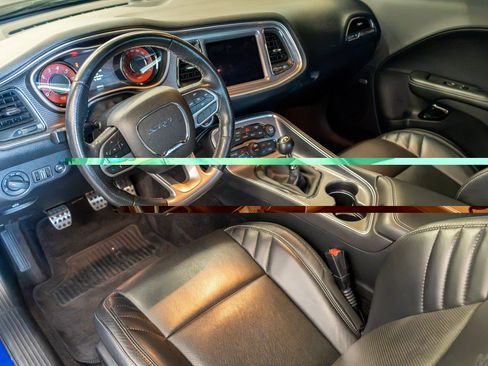 Used 2019 Dodge Challenger SRT Hellcat w/ Laguna Leather Package RWD image 41