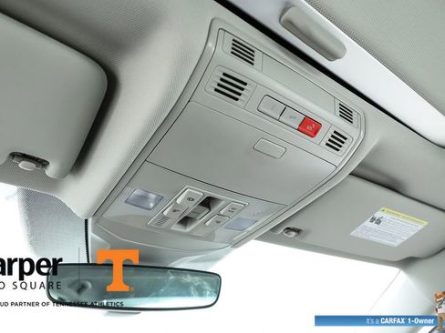 Used 2025 Volkswagen Jetta SEL FWD image 26