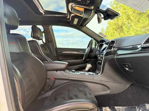 Used 2021 Jeep Grand Cherokee Trailhawk image 17