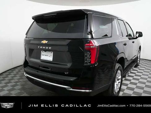 Used 2025 Chevrolet Tahoe LT RWD image 3