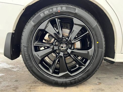 Used 2024 Honda Odyssey Sport image 33