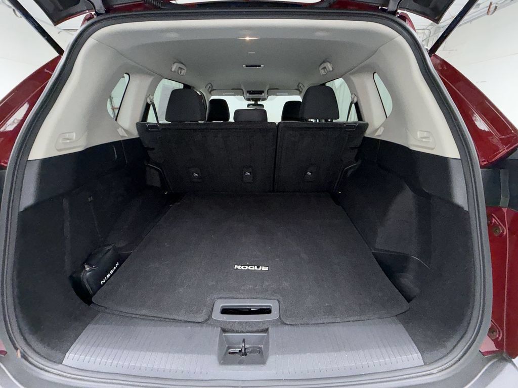Used 2023 Nissan Rogue SV AWD/4WD image 15