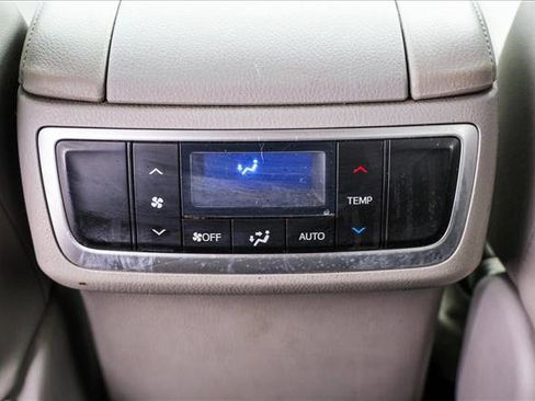 Used 2016 Toyota Highlander XLE image 22