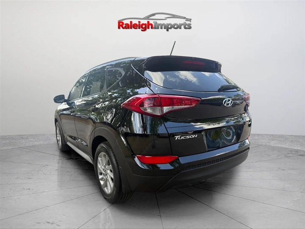 Used 2017 Hyundai Tucson SE w/ SE Popular Package 02 AWD/4WD image 6
