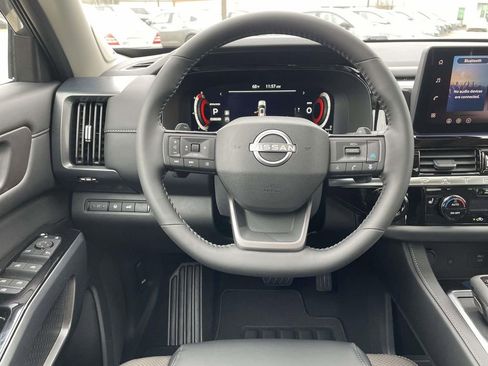 New 2026 Nissan Pathfinder SL image 13