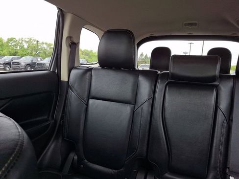 Used 2020 Mitsubishi Outlander SEL AWD/4WD image 19
