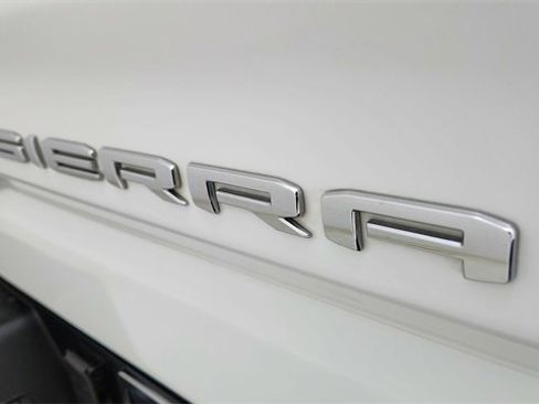 Used 2024 GMC Sierra 1500 SLT w/ SLT Premium Plus Package image 17