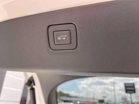New 2026 Buick Envista Sport Touring w/ Convenience I Package FWD image 18