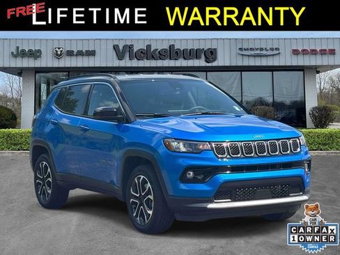 Used 2023 Jeep Compass Limited AWD/4WD image 1