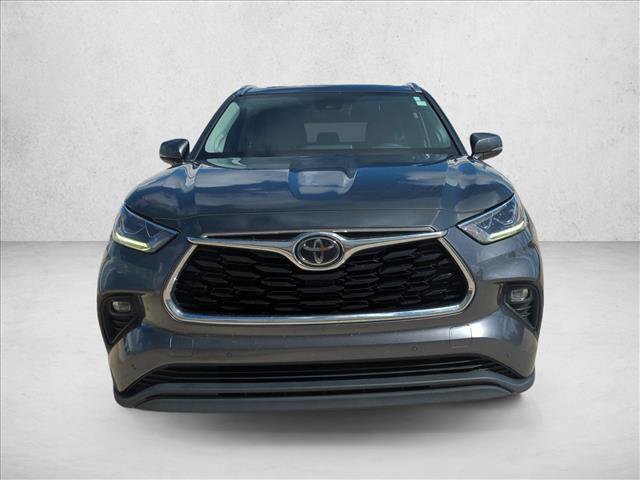 Used 2020 Toyota Highlander Limited AWD/4WD image 2