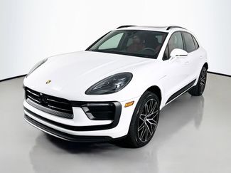 Certified 2026 Porsche Macan 360° Tour