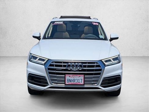 Used 2020 Audi Q5 Prestige w/ Prestige Package AWD/4WD image 2