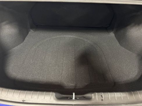 Certified 2024 Hyundai Elantra SE FWD image 11