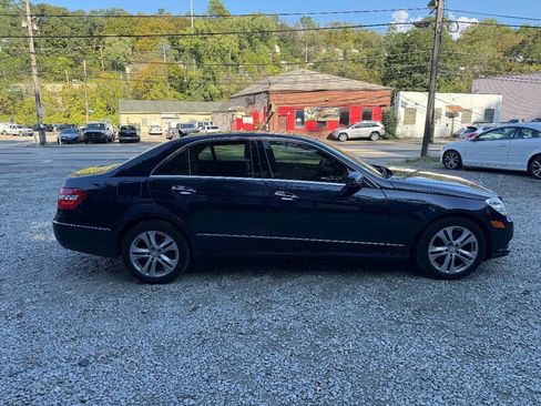 Used 2011 Mercedes-Benz E 350 4MATIC Sedan image 7