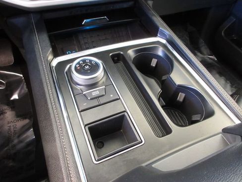 Certified 2024 Ford Expedition Max XLT image 20