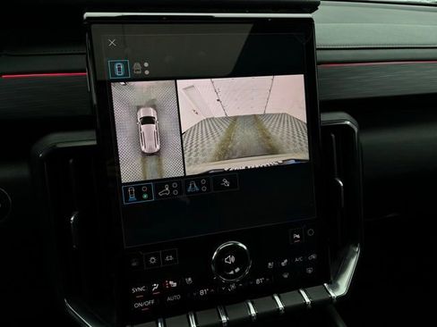 New 2026 GMC Acadia AT4 w/ Luxury Package image 4