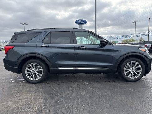 Used 2022 Ford Explorer Limited w/ Equipment Group 301A image 4