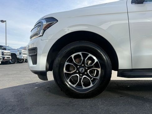 Used 2024 Ford Expedition Max XLT image 32