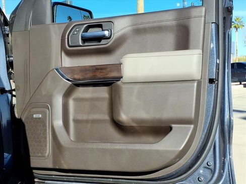 Used 2022 GMC Sierra 1500 SLT w/ SLT Premium Plus Package image 18