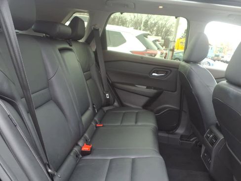 Certified 2023 Nissan Rogue SL w/ SL Premium Package image 22