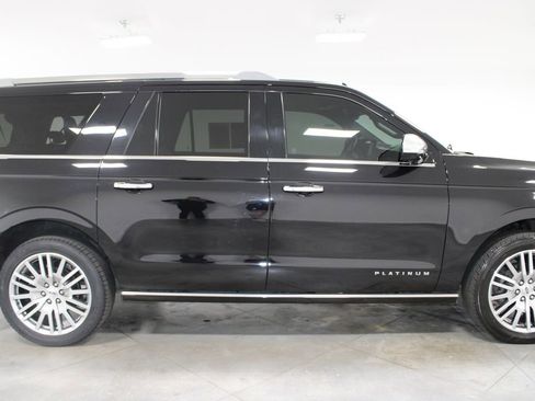 Used 2023 Ford Expedition Max Platinum image 12