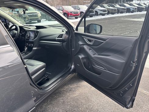 Used 2020 Subaru Forester Limited image 44