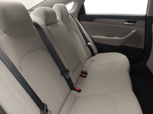 Used 2019 Hyundai Sonata SE FWD image 19