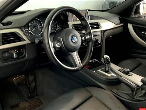 Used 2017 BMW 320i Sedan image 14