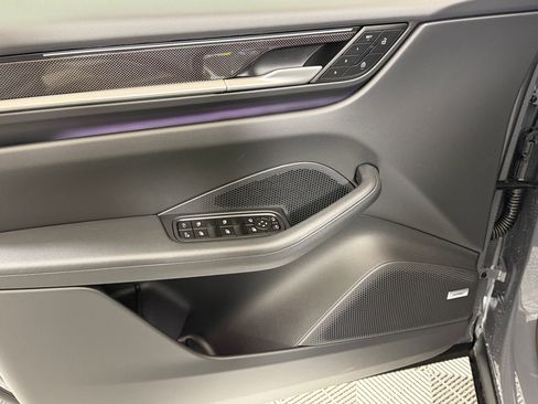 New 2026 Porsche Macan 4S Electric image 16