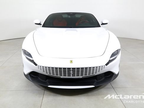 Used 2023 Ferrari Roma image 4